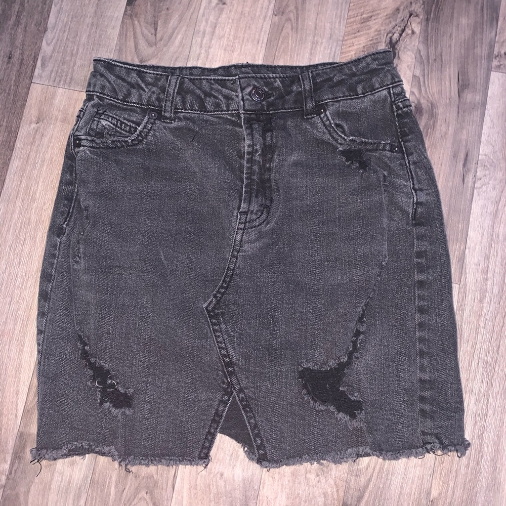 black ripped denim skirt🖤🖤